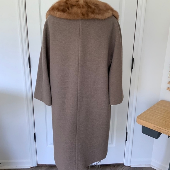 Vintage 60s Coat with Real Fur Collar - Picture 2 of 5